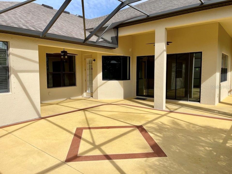 出租: $4,250 (4 贝兹, 4 浴室, 3601 平方英尺)