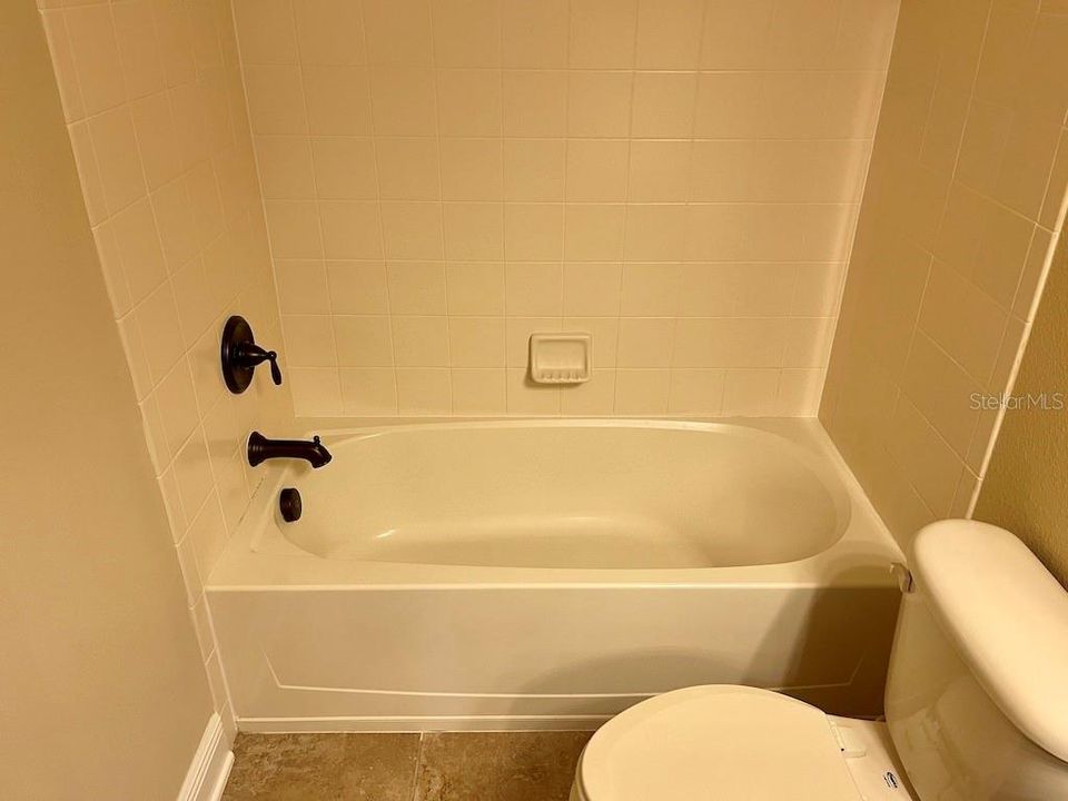 出租: $4,250 (4 贝兹, 4 浴室, 3601 平方英尺)