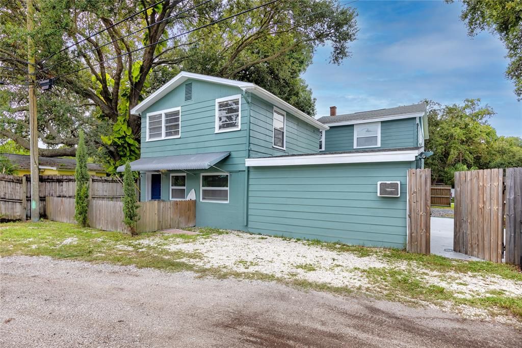 For Sale: $599,900 (4 beds, 0 baths, 2724 Square Feet)