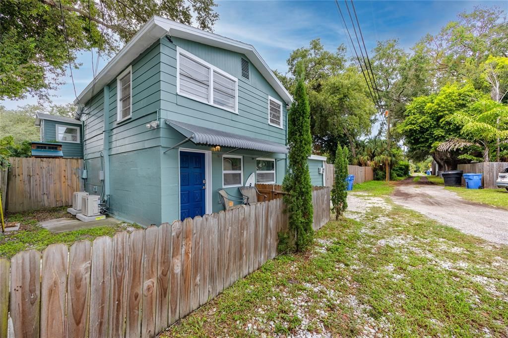 For Sale: $599,900 (4 beds, 0 baths, 2724 Square Feet)