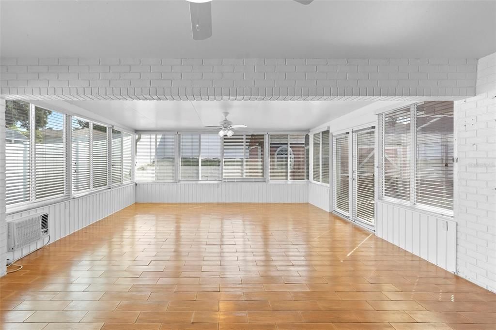 На продажу: $395,000 (4 спален, 3 ванн, 2095 Квадратных фут)