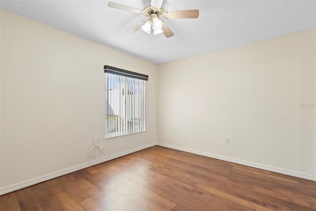 На продажу: $395,000 (4 спален, 3 ванн, 2095 Квадратных фут)