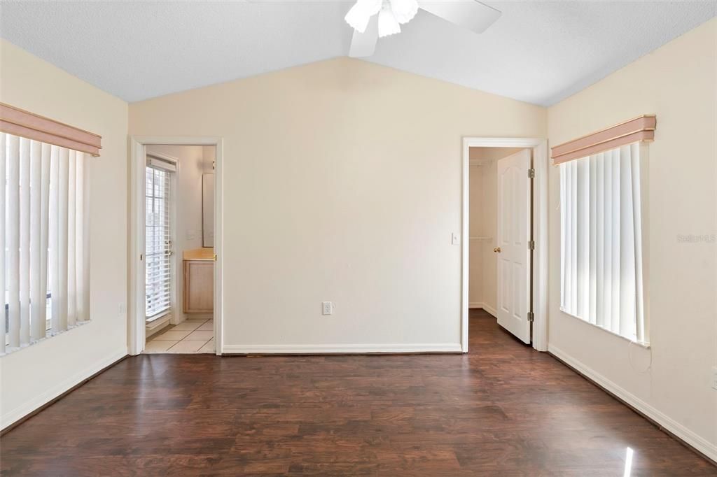 На продажу: $395,000 (4 спален, 3 ванн, 2095 Квадратных фут)