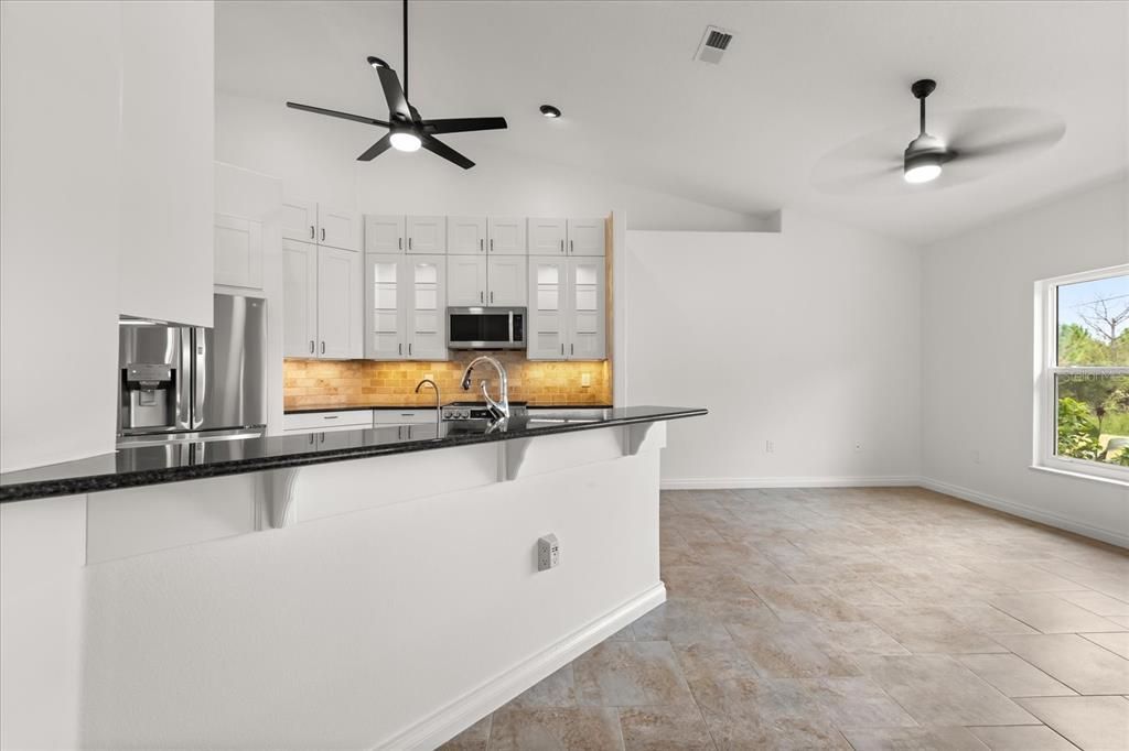 待售: $649,500 (3 贝兹, 2 浴室, 1921 平方英尺)