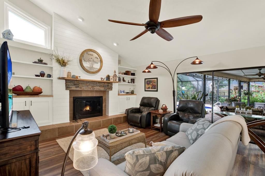 For Sale: $560,000 (3 beds, 2 baths, 2050 Square Feet)