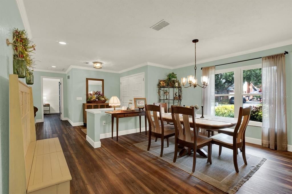 For Sale: $560,000 (3 beds, 2 baths, 2050 Square Feet)