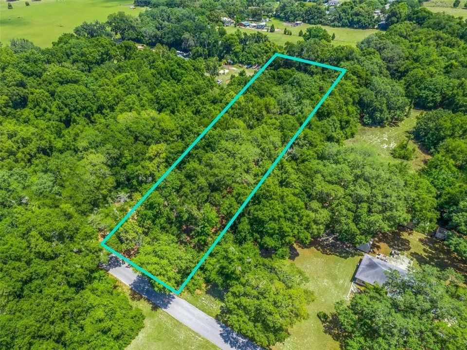 待售: $199,900 (1.60 acres)