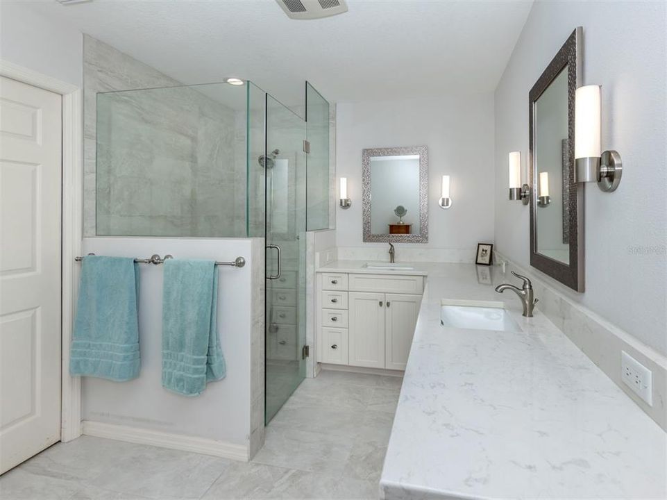 Active With Contract: $1,350,000 (3 beds, 2 baths, 2376 Square Feet)