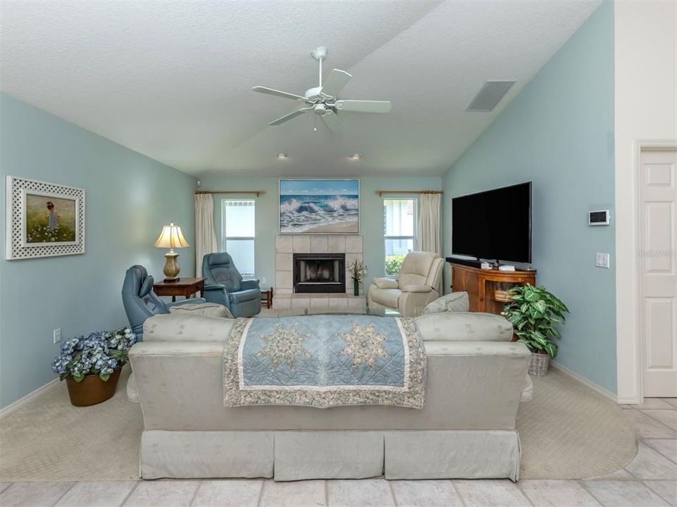 Active With Contract: $1,350,000 (3 beds, 2 baths, 2376 Square Feet)