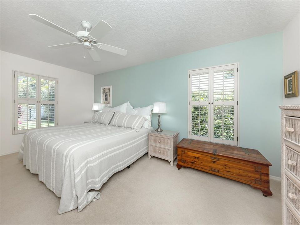 Active With Contract: $1,350,000 (3 beds, 2 baths, 2376 Square Feet)