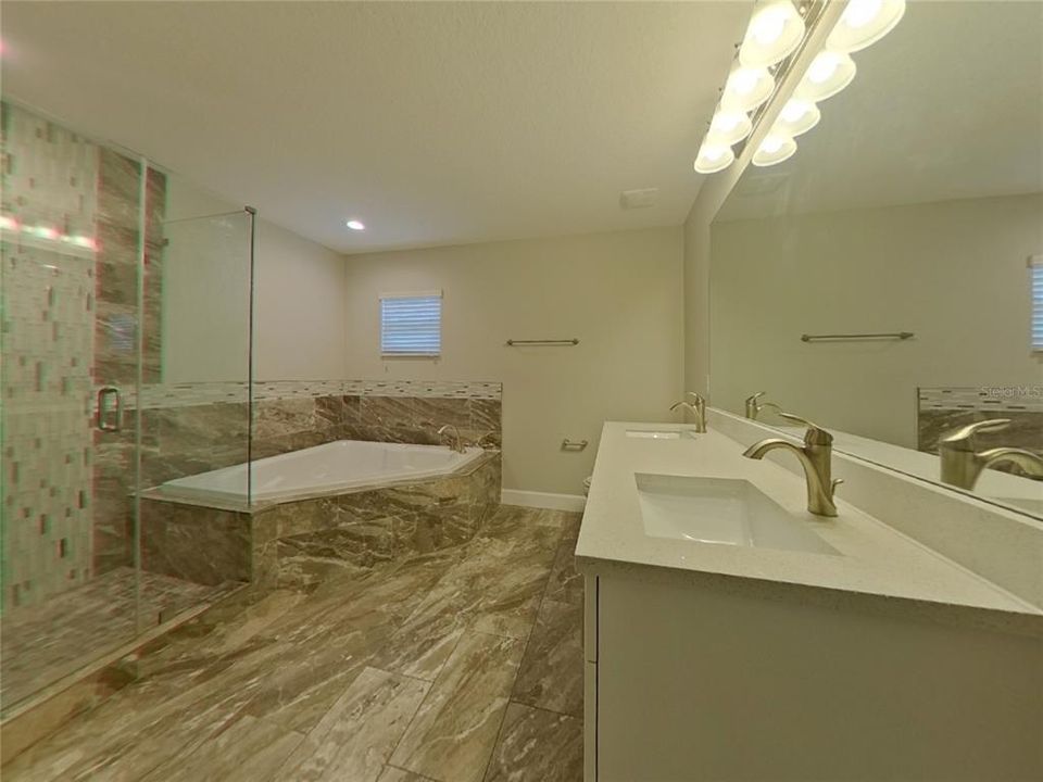 Под контрактом: $2,599 (3 спален, 2 ванн, 1992 Квадратных фут)