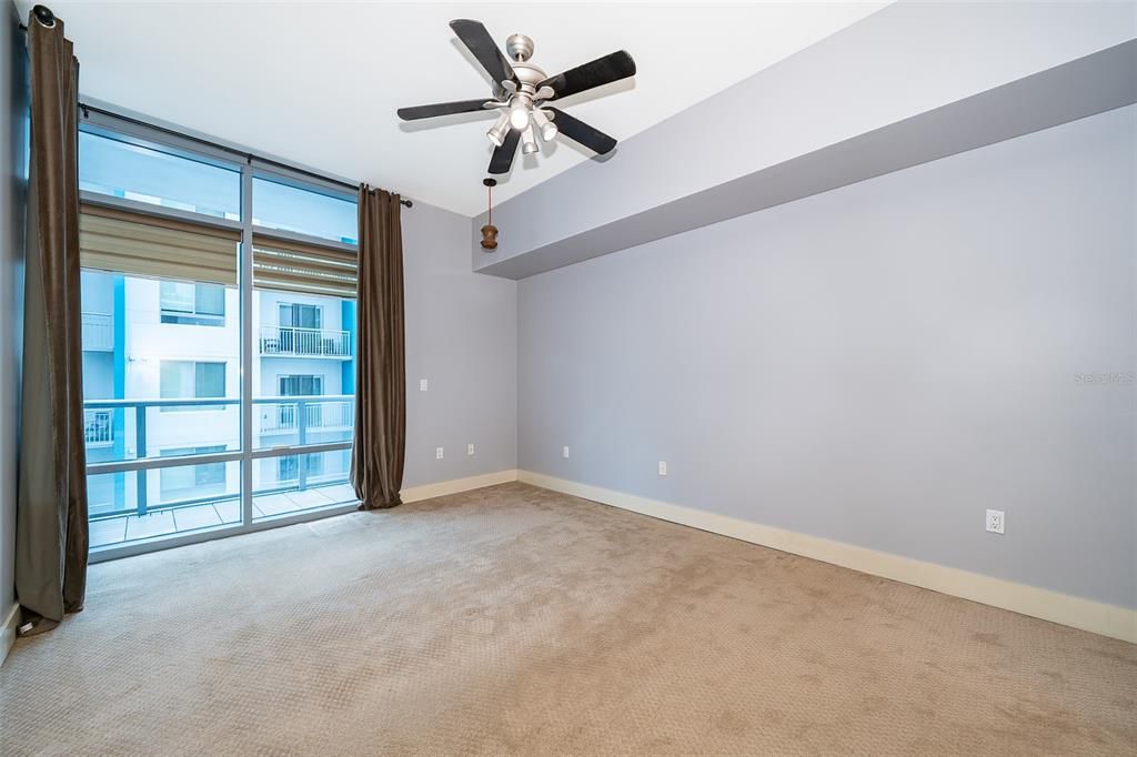 For Sale: $425,000 (1 beds, 2 baths, 1150 Square Feet)