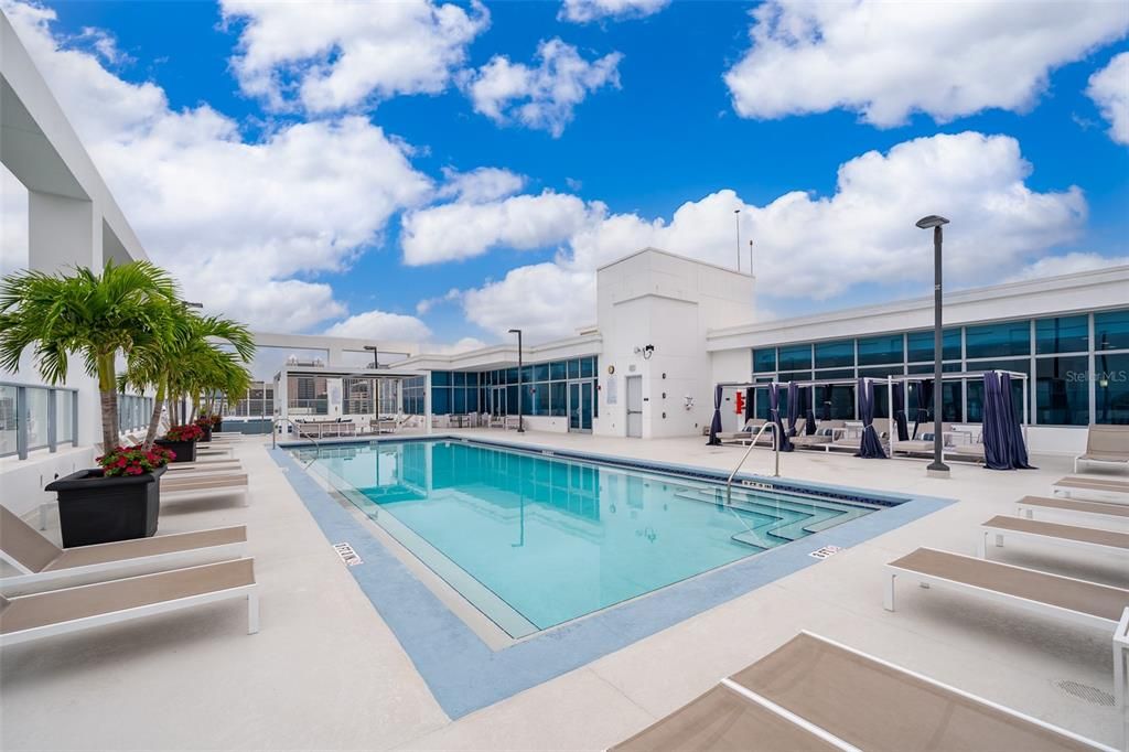 For Sale: $425,000 (1 beds, 2 baths, 1150 Square Feet)