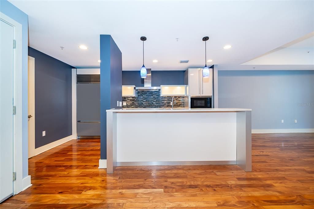 For Sale: $425,000 (1 beds, 2 baths, 1150 Square Feet)