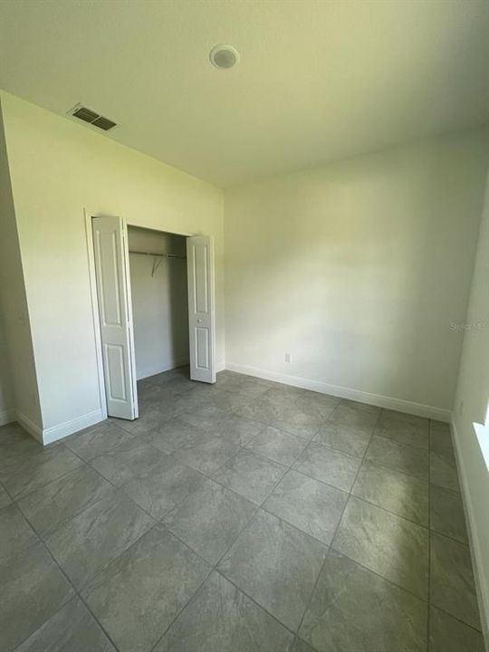 Activo con contrato: $245,000 (4 camas, 2 baños, 1580 Pies cuadrados)