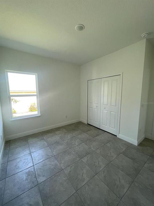 Activo con contrato: $245,000 (4 camas, 2 baños, 1580 Pies cuadrados)