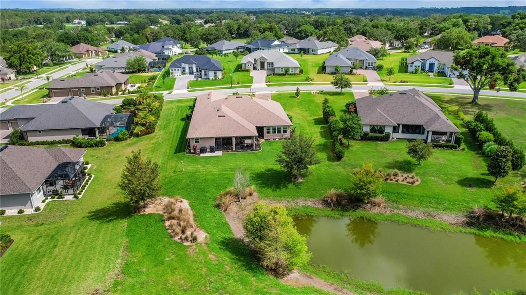 En Venta: $749,500 (4 camas, 3 baños, 3432 Pies cuadrados)