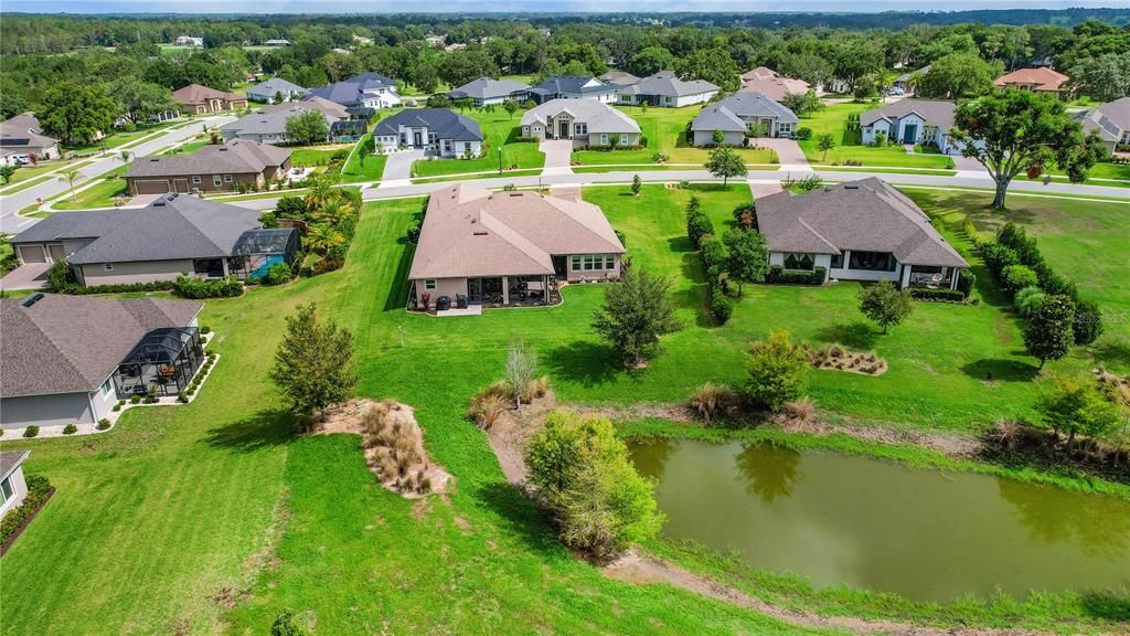 En Venta: $749,500 (4 camas, 3 baños, 3432 Pies cuadrados)