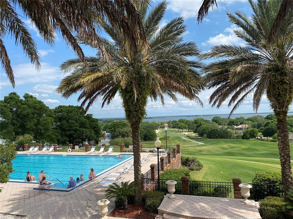 En Venta: $749,500 (4 camas, 3 baños, 3432 Pies cuadrados)