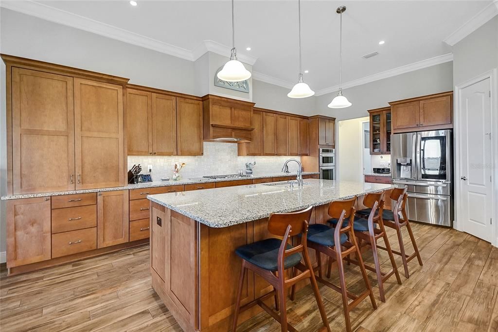 En Venta: $749,500 (4 camas, 3 baños, 3432 Pies cuadrados)