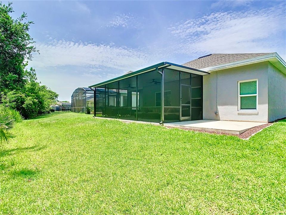 合同活跃: $2,800 (3 贝兹, 2 浴室, 2039 平方英尺)