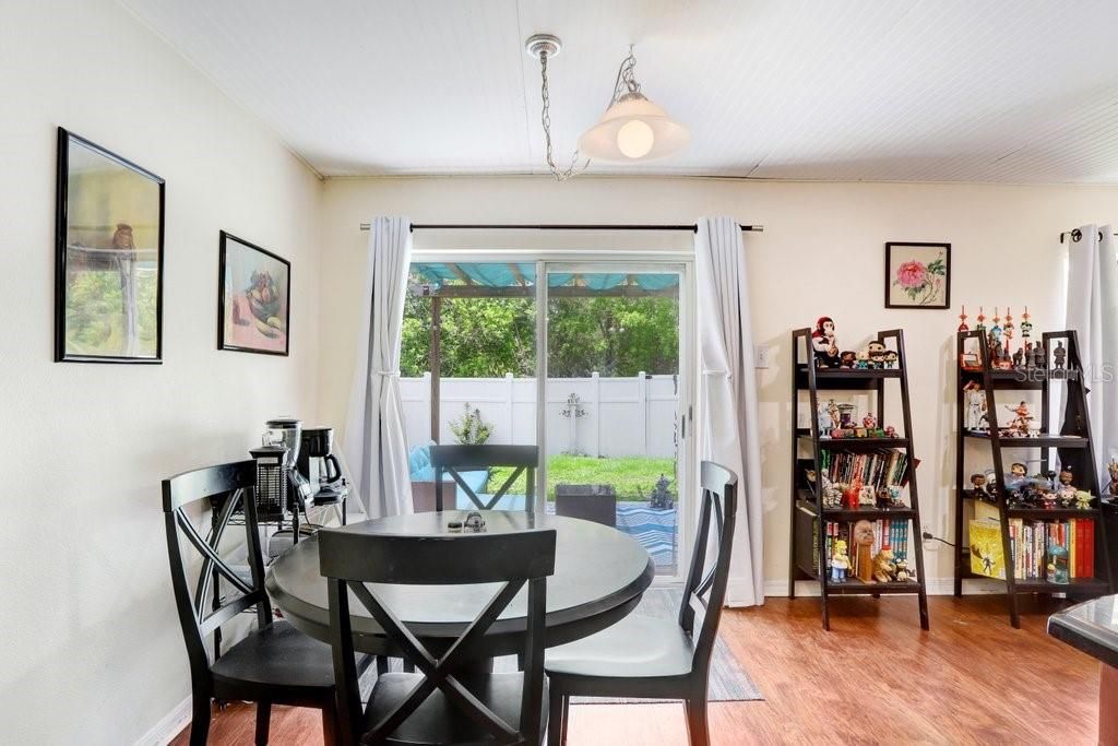 For Sale: $329,900 (3 beds, 2 baths, 1328 Square Feet)
