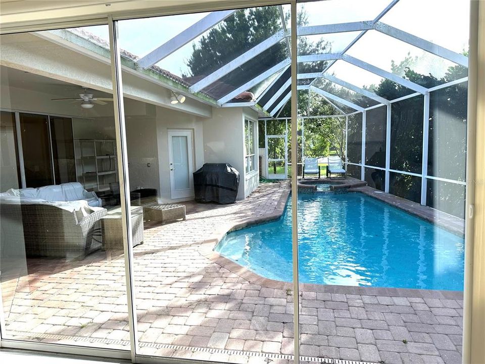 En Renta: $8,500 (3 camas, 2 baños, 2359 Pies cuadrados)