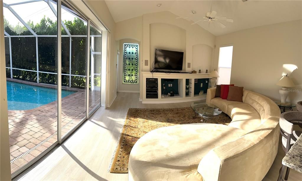 En Renta: $8,500 (3 camas, 2 baños, 2359 Pies cuadrados)