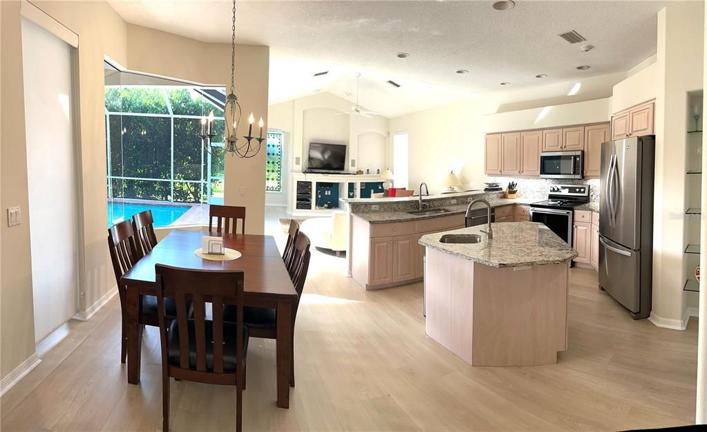 En Renta: $8,500 (3 camas, 2 baños, 2359 Pies cuadrados)