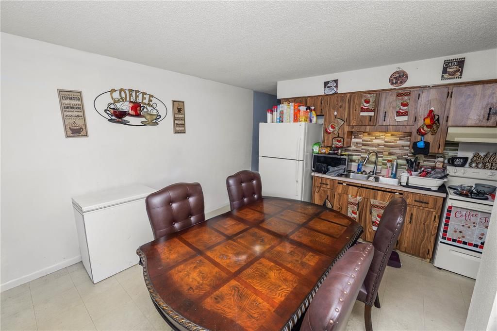 For Sale: $339,000 (0 beds, 0 baths, 1922 Square Feet)