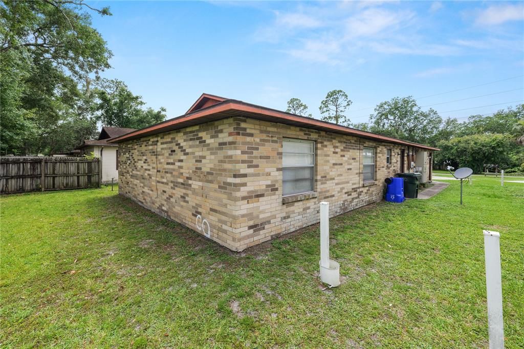 For Sale: $339,000 (0 beds, 0 baths, 1922 Square Feet)