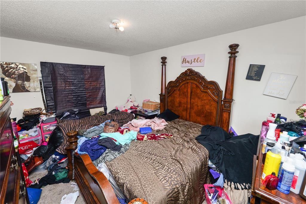 For Sale: $339,000 (0 beds, 0 baths, 1922 Square Feet)