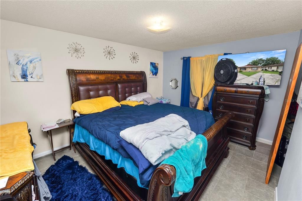 For Sale: $339,000 (0 beds, 0 baths, 1922 Square Feet)