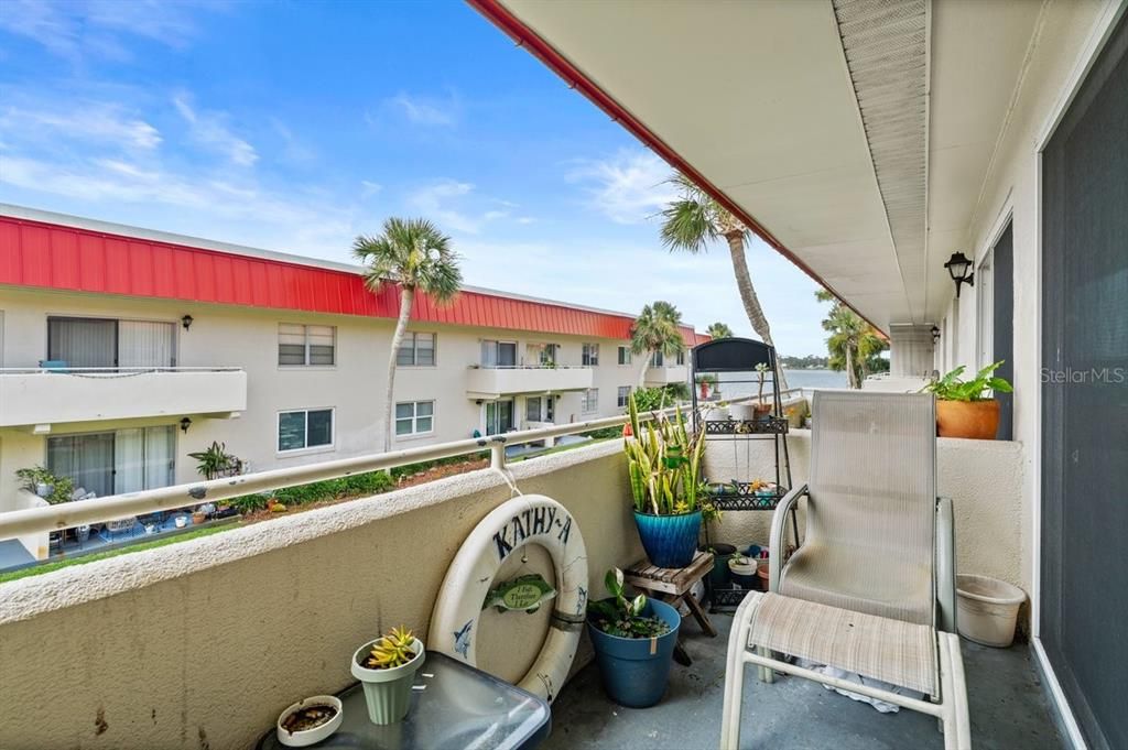 Active With Contract: $130,000 (2 beds, 2 baths, 1005 Square Feet)