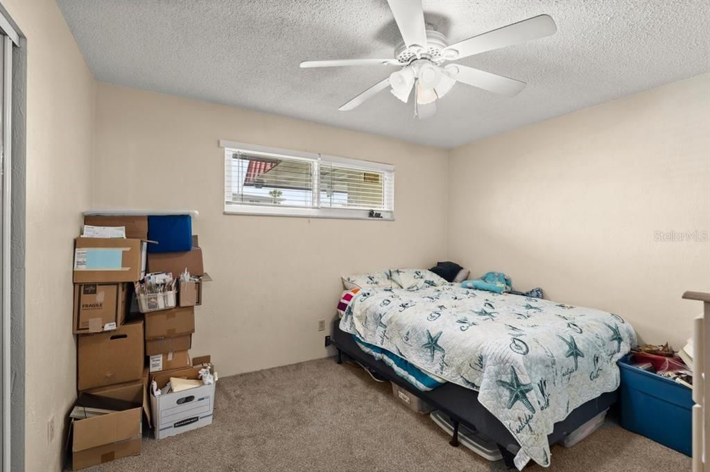 Active With Contract: $130,000 (2 beds, 2 baths, 1005 Square Feet)