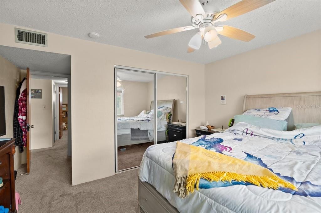 Active With Contract: $130,000 (2 beds, 2 baths, 1005 Square Feet)