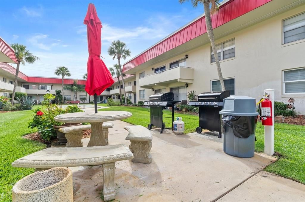 Active With Contract: $130,000 (2 beds, 2 baths, 1005 Square Feet)