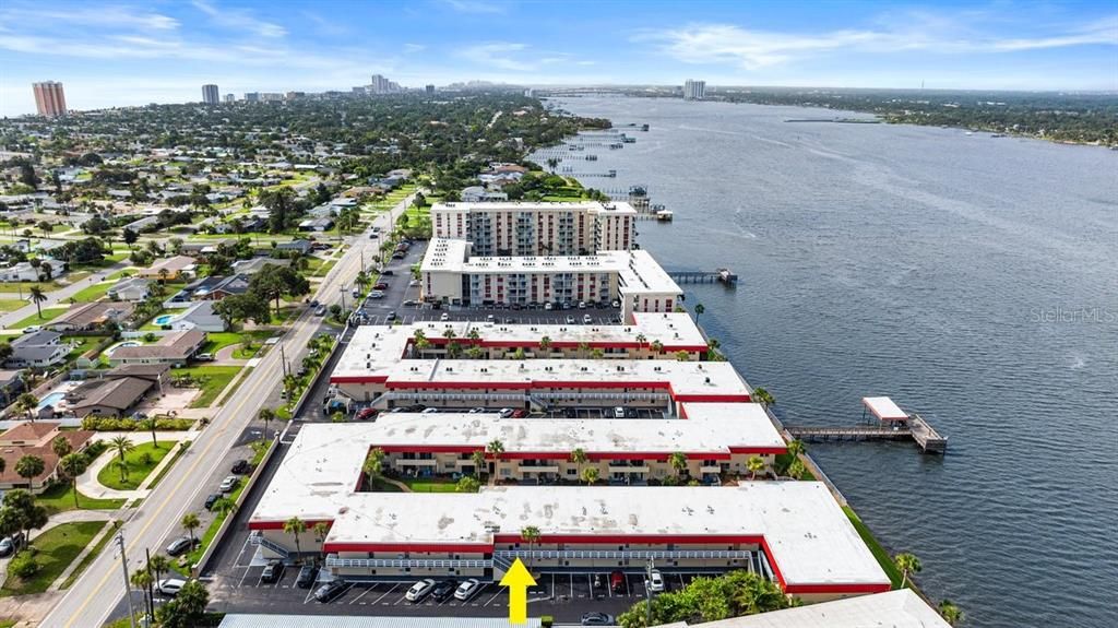 Active With Contract: $130,000 (2 beds, 2 baths, 1005 Square Feet)