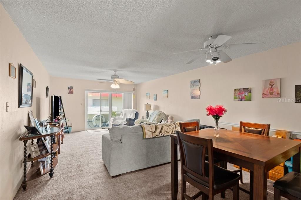 Active With Contract: $130,000 (2 beds, 2 baths, 1005 Square Feet)