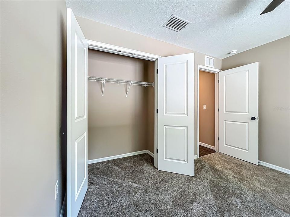 待售: $260,000 (3 贝兹, 2 浴室, 1561 平方英尺)