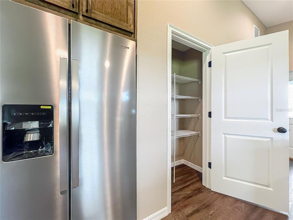 待售: $260,000 (3 贝兹, 2 浴室, 1561 平方英尺)