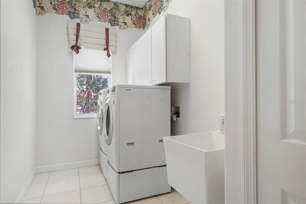 待售: $1,139,000 (4 贝兹, 3 浴室, 3449 平方英尺)