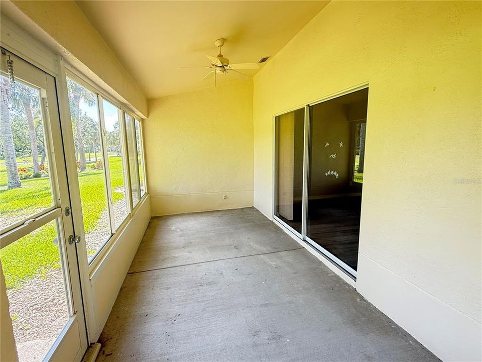 合同活跃: $2,200 (2 贝兹, 2 浴室, 1612 平方英尺)