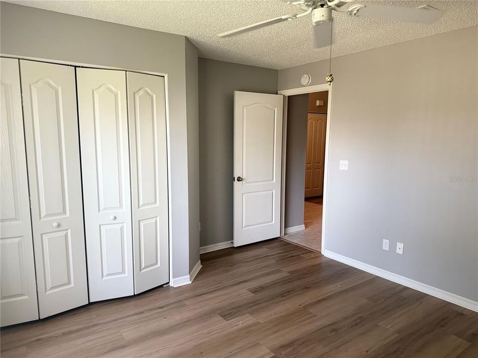 合同活跃: $2,200 (2 贝兹, 2 浴室, 1612 平方英尺)