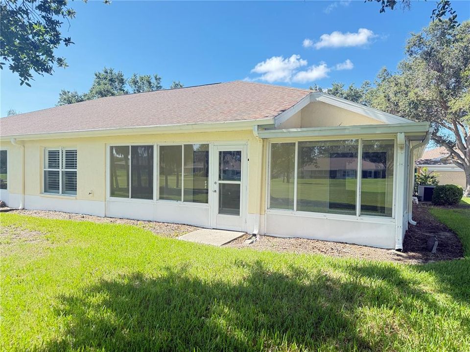 合同活跃: $2,200 (2 贝兹, 2 浴室, 1612 平方英尺)