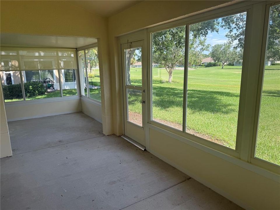 合同活跃: $2,200 (2 贝兹, 2 浴室, 1612 平方英尺)