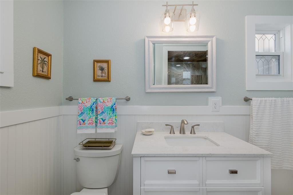 For Sale: $800,000 (2 beds, 2 baths, 1213 Square Feet)