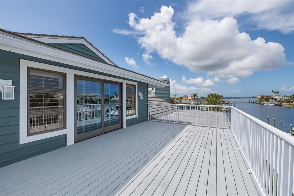 На продажу: $1,390,000 (5 спален, 4 ванн, 4489 Квадратных фут)