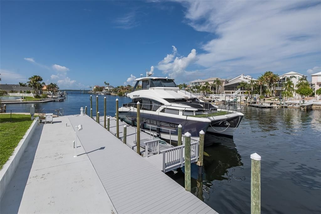 На продажу: $1,390,000 (5 спален, 4 ванн, 4489 Квадратных фут)