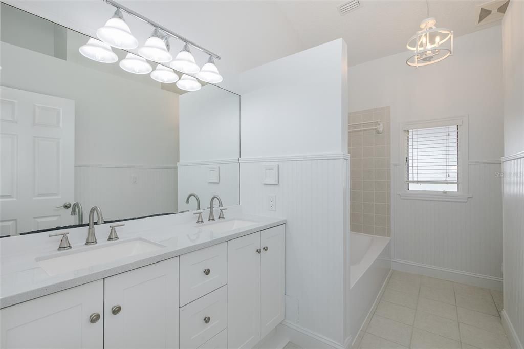 На продажу: $1,390,000 (5 спален, 4 ванн, 4489 Квадратных фут)